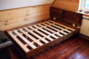 Ремонт деревянных кроватей в Мурино